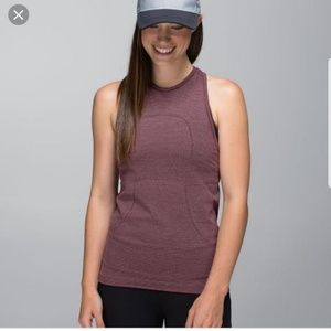 Lululemon Swiftly High Neck Sz 6